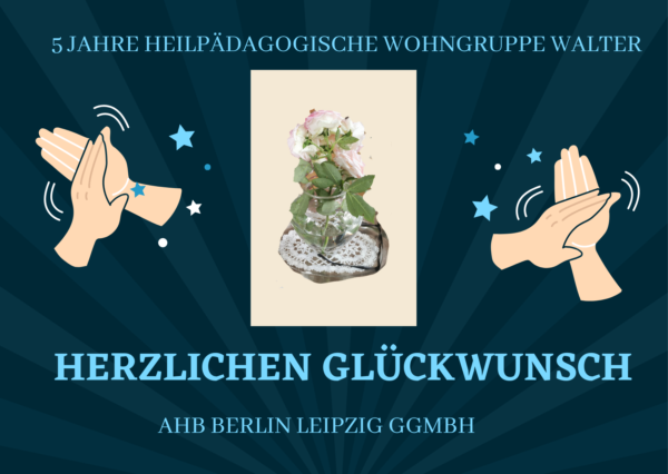 Glückwunschkarte zum WG-Geburtstag mit Beifall klatschenden Händen und Rosenstrauß