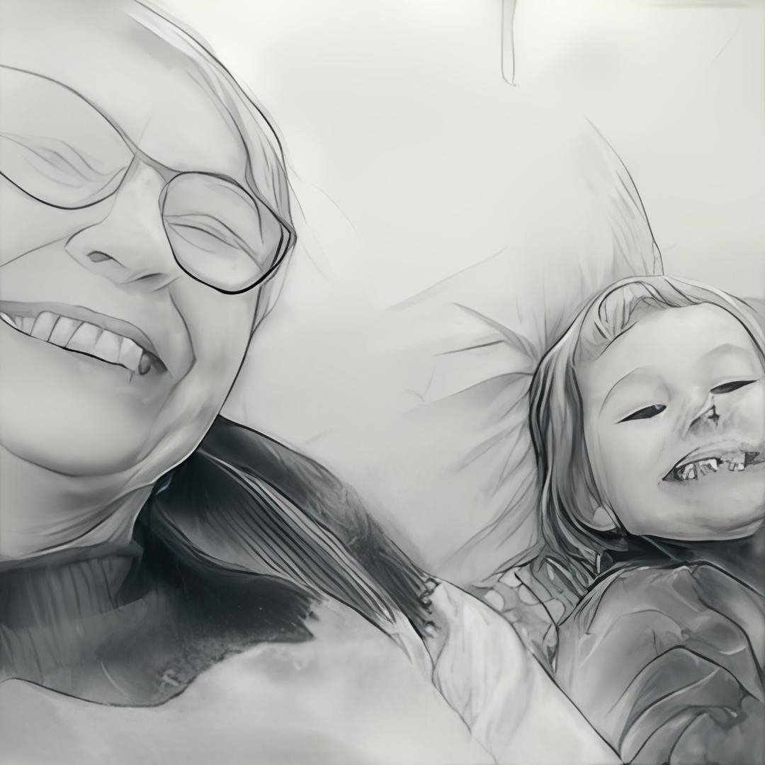 Oma und Enkelin auf der Couch