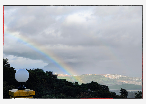 12 von 12 - Februar 2024: Gibraltar liegt hinter dem Regenbogen