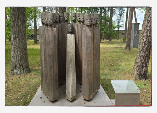 Monatsrückblick Juli 2024: Holz-Skulptur 