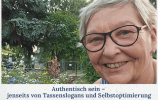 Sylvia am Teich inmitten von Sommerblüten